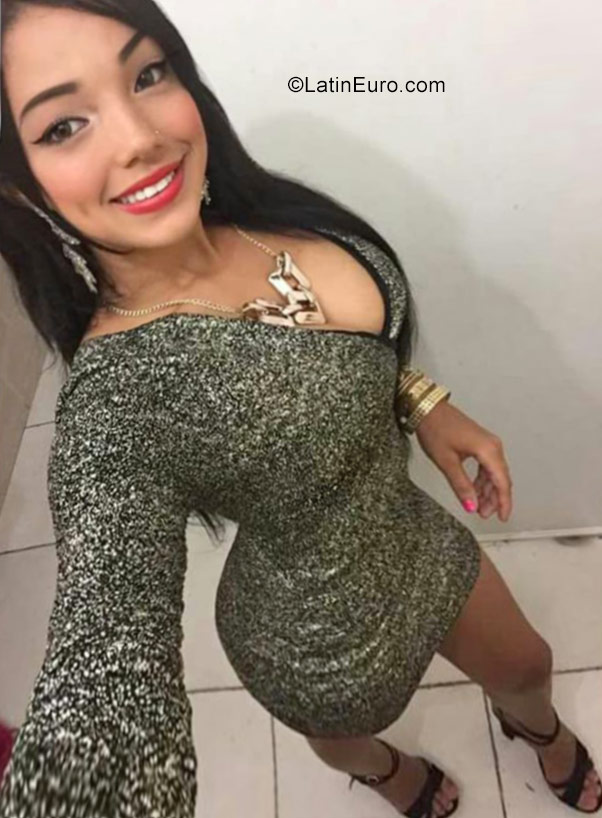 Date this happy Dominican Republic girl Beatriz from La Romana DO31367