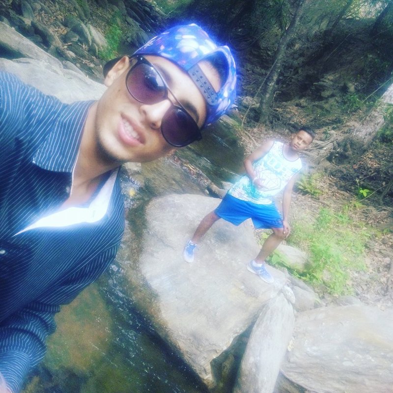 Date this tall Venezuela man Anfrony from Valencia VE1303