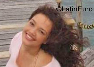 Date this happy Colombia girl Anyi from Bucaramanga CO23244