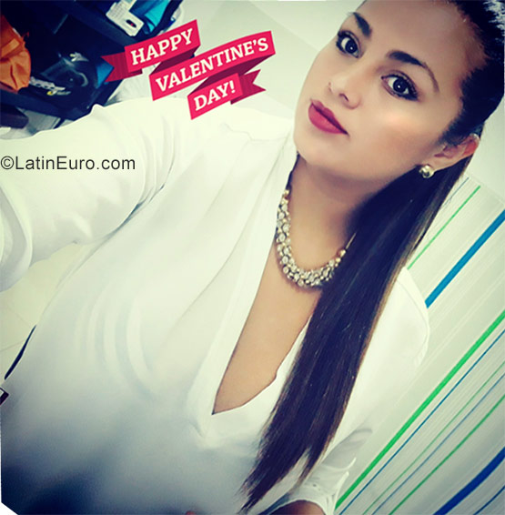 Date this georgeous Nicaragua girl Jennifer from Managua NI198