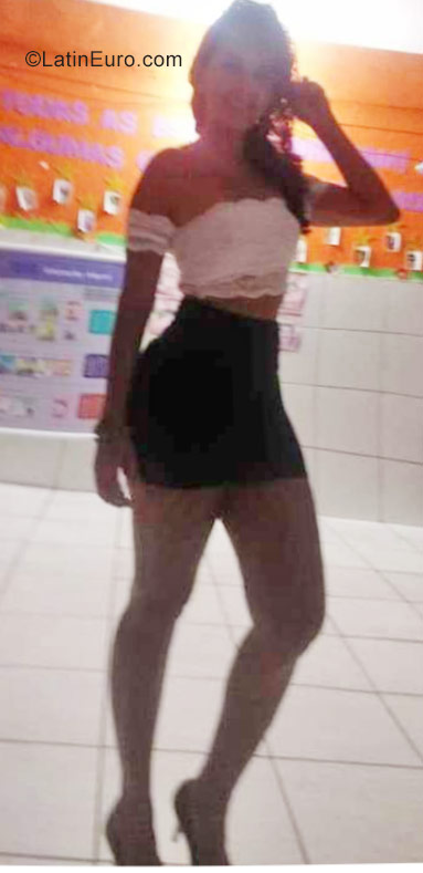 Date this good-looking Brazil girl Karlla from Fortaleza BR10433