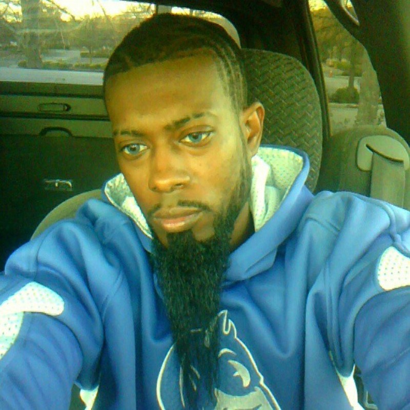 Date this beautiful United States man Archduke from Chapel Hill US19037