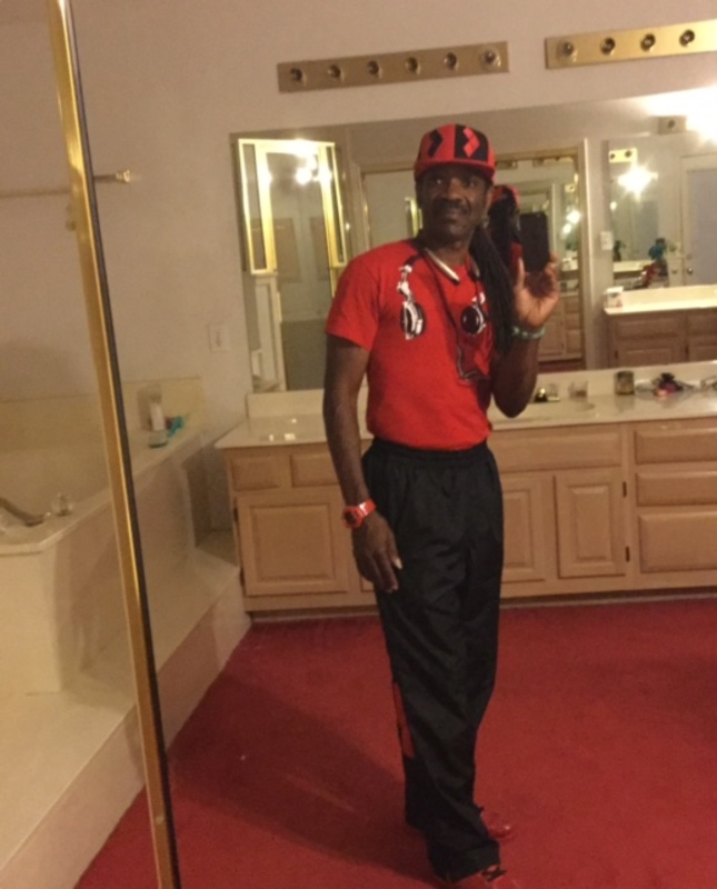 Date this cute United States man Yendis from Plano US19075