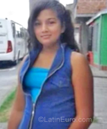 Date this hot Colombia girl Tyu from Medellin CO23392