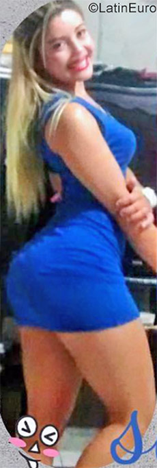 Date this foxy Venezuela girl Dariana from Cabimas VE1363