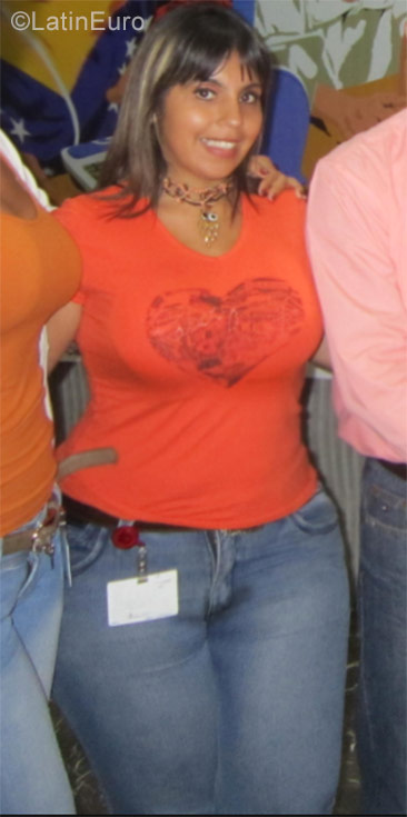 Date this hot Venezuela girl Zulay from Caracas VE1388