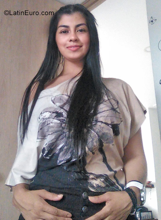 Date this charming Colombia girl Monica from Medellin CO23449