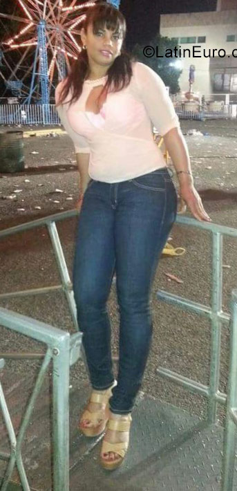 Date this passionate Dominican Republic girl Raysa from Santiago De Los Caballeros DO31736