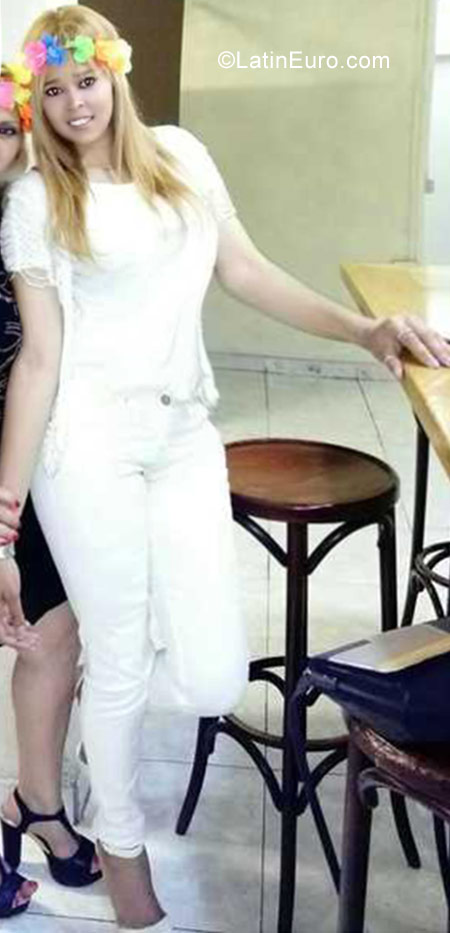 Date this happy Spain girl Maria2 from La Palmas ES428