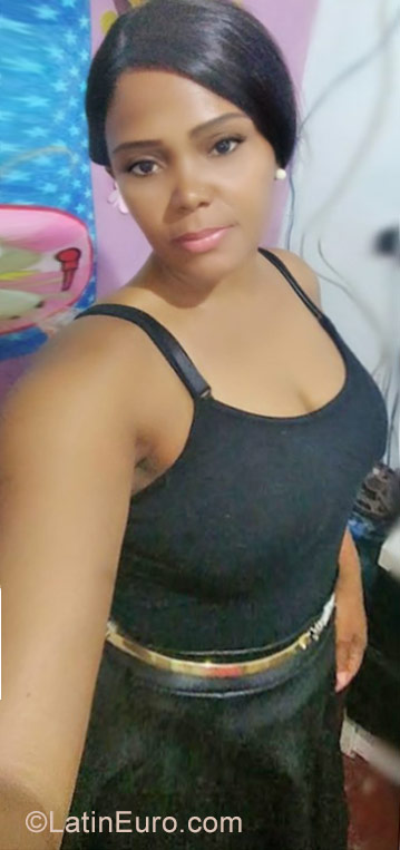 Date this passionate Brazil girl Elaine da Luz B from Sao Paulo BR10474