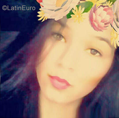 Date this gorgeous Colombia girl Katherin from Tulua CO23524