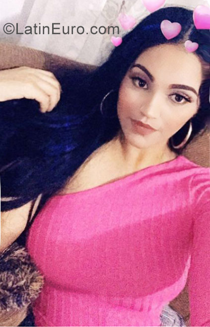 Date this hot Dominican Republic girl Yenny m from Santiago DO31831