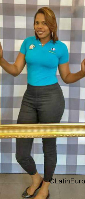 Date this georgeous Dominican Republic girl Dionica from Santiago DO31864