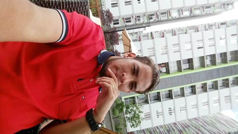 Date this tall Honduras man & Aacute; ngel from Tegucigalpa HN2474