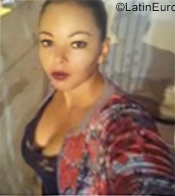 Date this funny Brazil girl Iris from Recife BR10494