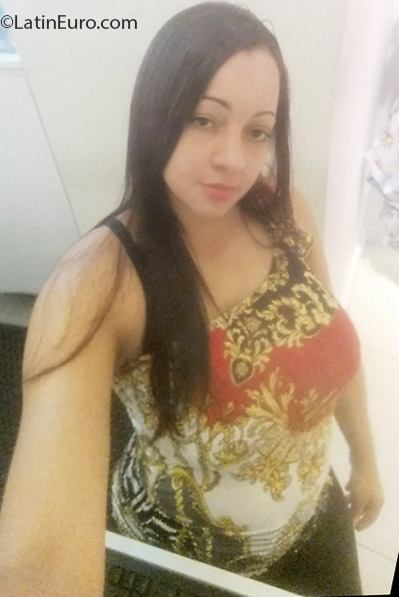 Date this good-looking Dominican Republic girl Romer from Santo Domingo DO31958