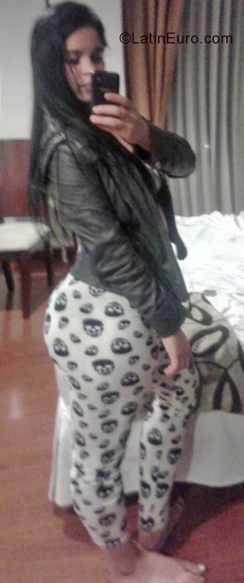 Date this delightful Colombia girl Katerin from Medellin CO23620