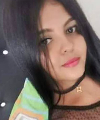 Date this sensual Colombia girl Michell from Cucuta CO23686