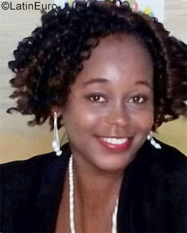 Date this delightful Jamaica girl Peeaches from Kingston JM2574