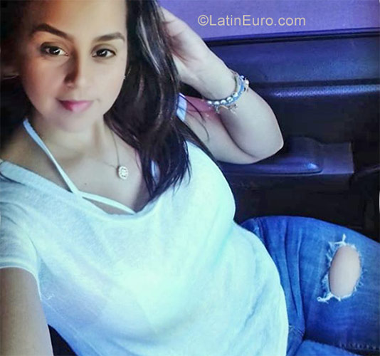 Date this delightful Venezuela girl Karla from Maracay VE1540