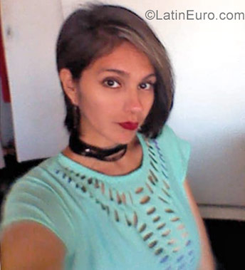 Date this delightful Venezuela girl Candy from Maracaibo VE1543