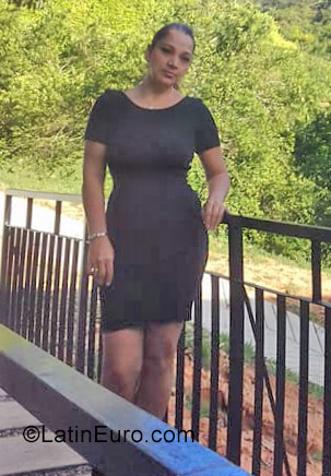 Date this hot Colombia girl Adriana from Medellin CO23797