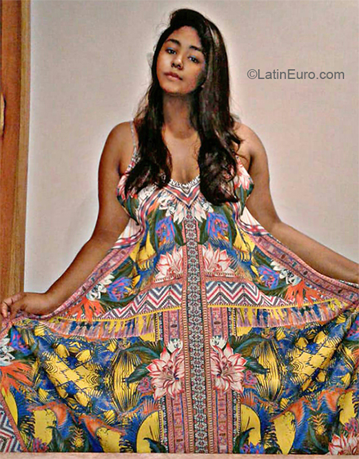 Date this gorgeous Panama girl Paola from Panama City PA1120