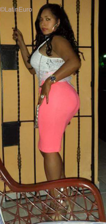 Date this happy Dominican Republic girl Diana from Puerto Plata DO32466
