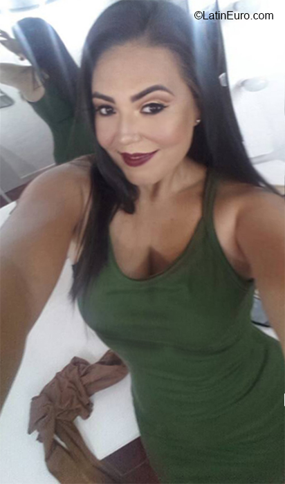 Date this lovely Venezuela girl Ross from Barinas VE1638
