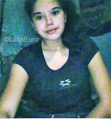 Date this foxy Argentina girl Ariana from Buenos Aires AR172