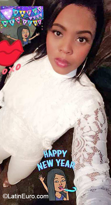 Date this passionate Dominican Republic girl Deya from Santo Domingo DO32710
