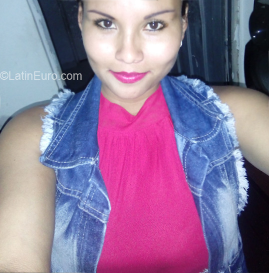 Date this sultry Colombia girl Martha from Bogota CO23948