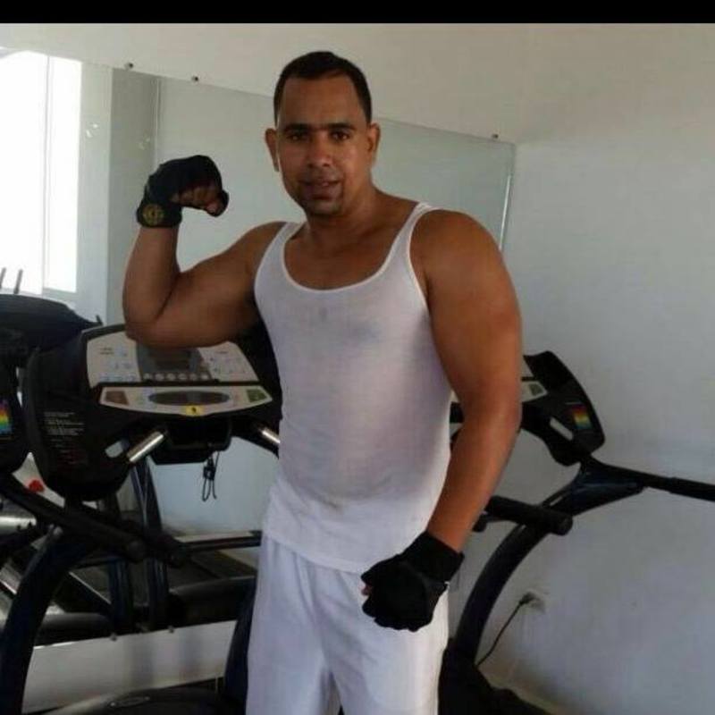 Date this cute Dominican Republic man Ernesto from Santiago DO32664