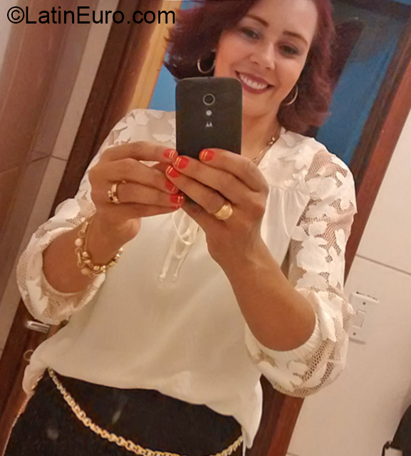 Date this beautiful Brazil girl Marinez from Paicandu BR10583