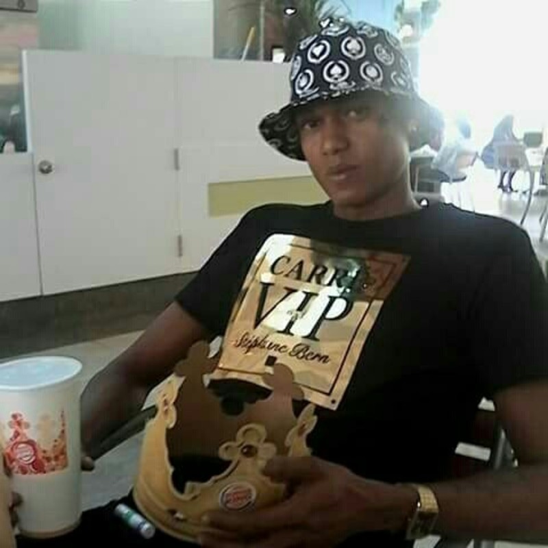 Date this sensual Trinidad and Tobago man Warren from Port Of Spain TT90