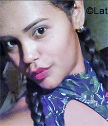 Date this nice looking Venezuela girl Daniela from Ojeda VE1790