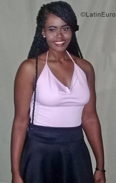 Date this sensual Colombia girl Daisy from Pereira CO24692