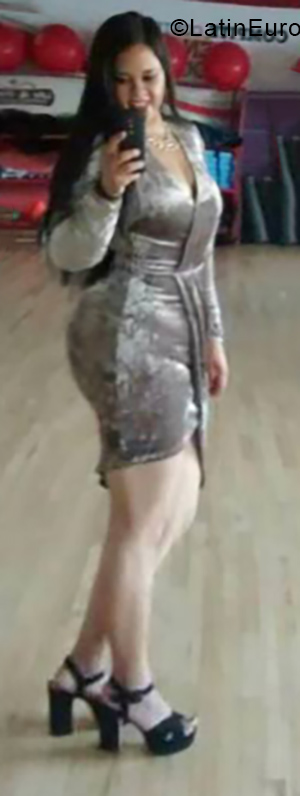 Date this voluptuous Mexico girl Lupita from Guadalajara MX1599