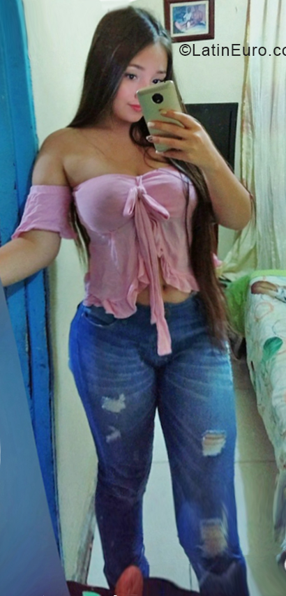 Date this beautiful Colombia girl Jenifer from Medellin CO24191