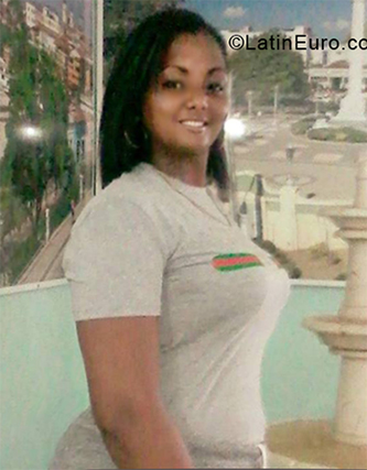 Date this beautiful Cuba girl Lisandra from Santiago De Cuba CU472