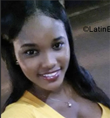 Date this gorgeous Dominican Republic girl Yokarie from Santo Domingo DO33023