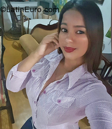Date this hot Dominican Republic girl Jasmin vasquez from Santiago DO33030