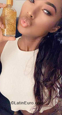 Date this athletic Colombia girl Dania from Cali CO24244