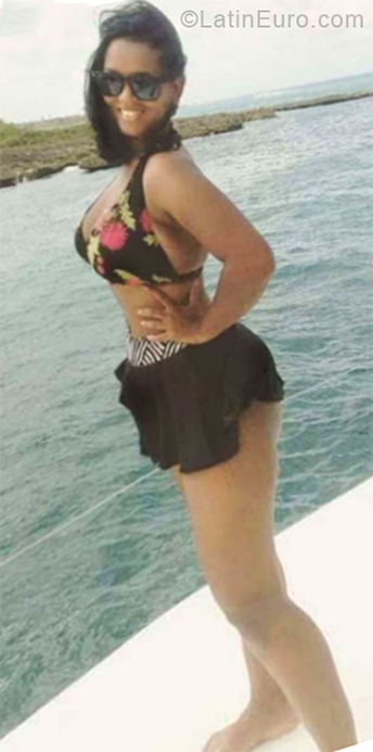 Date this exotic Dominican Republic girl Maria from Santo Domingo DO33070