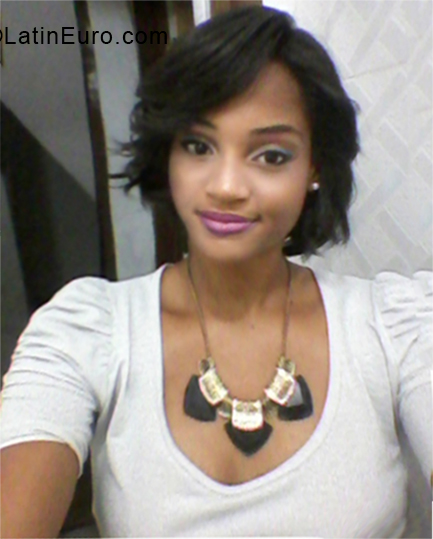 Date this exotic Brazil girl Nathalia from Feira de Santana BR10654