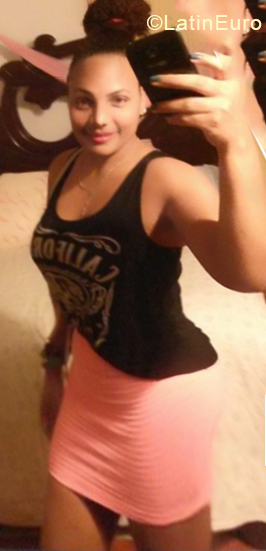 Date this young Dominican Republic girl Ericka from Samana DO33110