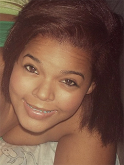 Date this hot Venezuela girl Alejandra from Miranda VE1857