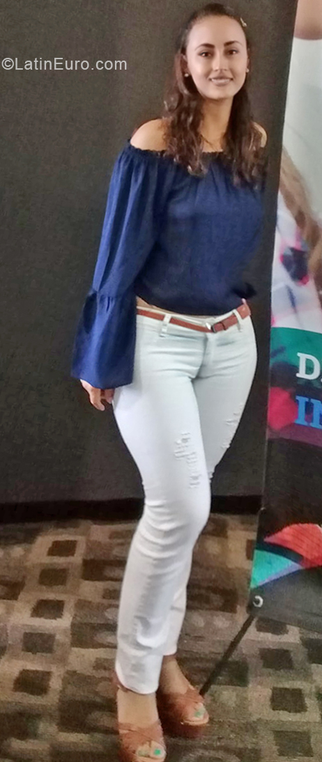 Date this passionate Colombia girl Erika from Medellin CO24324