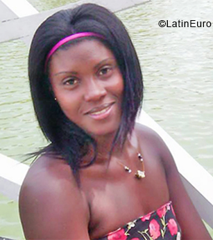 Date this athletic Cuba girl Yasmile from Matanzas CU375