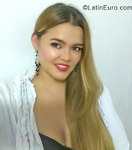 stunning Colombia girl Maria from Medellin CO24405